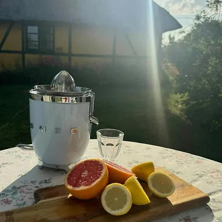 Half-timbered House From 1894 With Wilderness Bath Дом отдыха Nysted